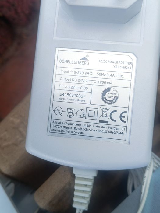 Elektryczny zwijaczy rolet 
elektryczna nawijarka taśmowa: łatwa insta