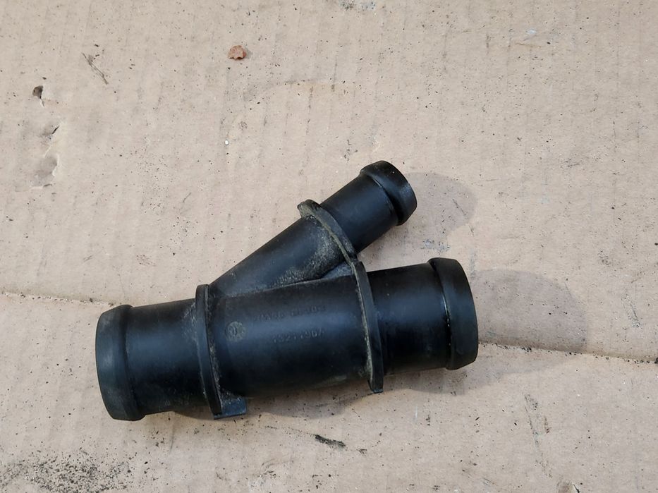 przewód wody land rover velar 3.0d pa66gf30