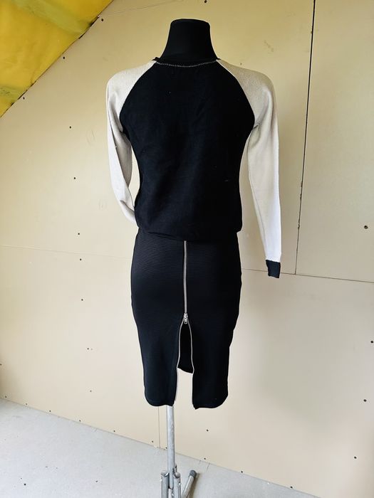 Zestaw XS/34 spódnica prążek na suwak + bluza z aplikacją #1561