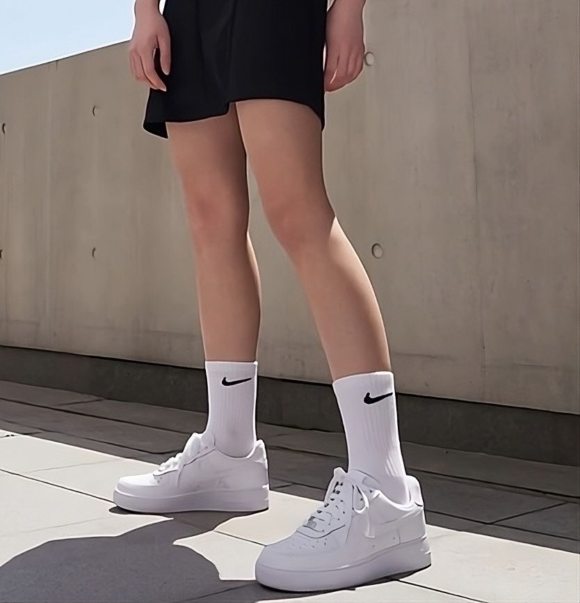 Жіночі кеди Nike Airforce 1 '07 Triple White