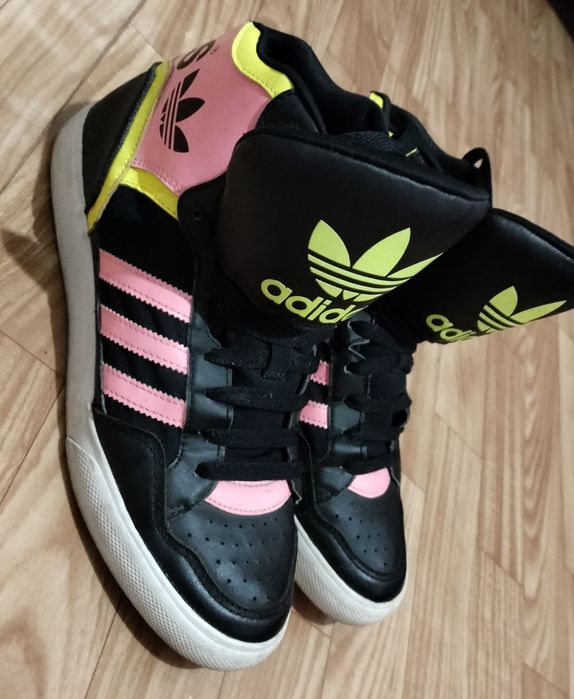 Женские кросовки 39р