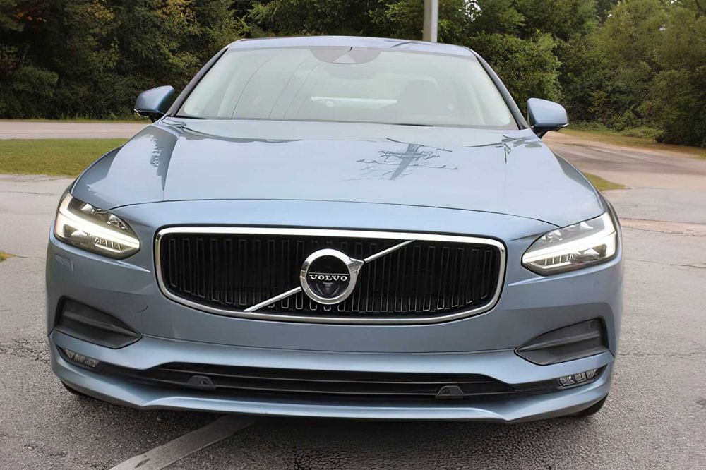 Volvo S90      2018