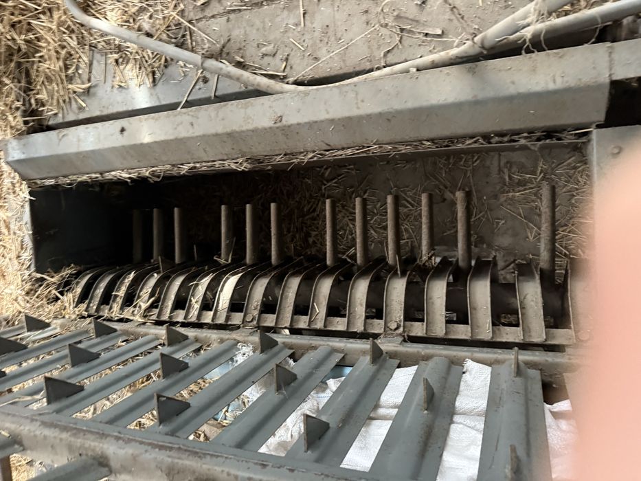 Przyczepa samozbierajaca do siana