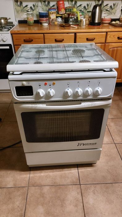 Kuchenka gazowa, piekarnik elektryczny