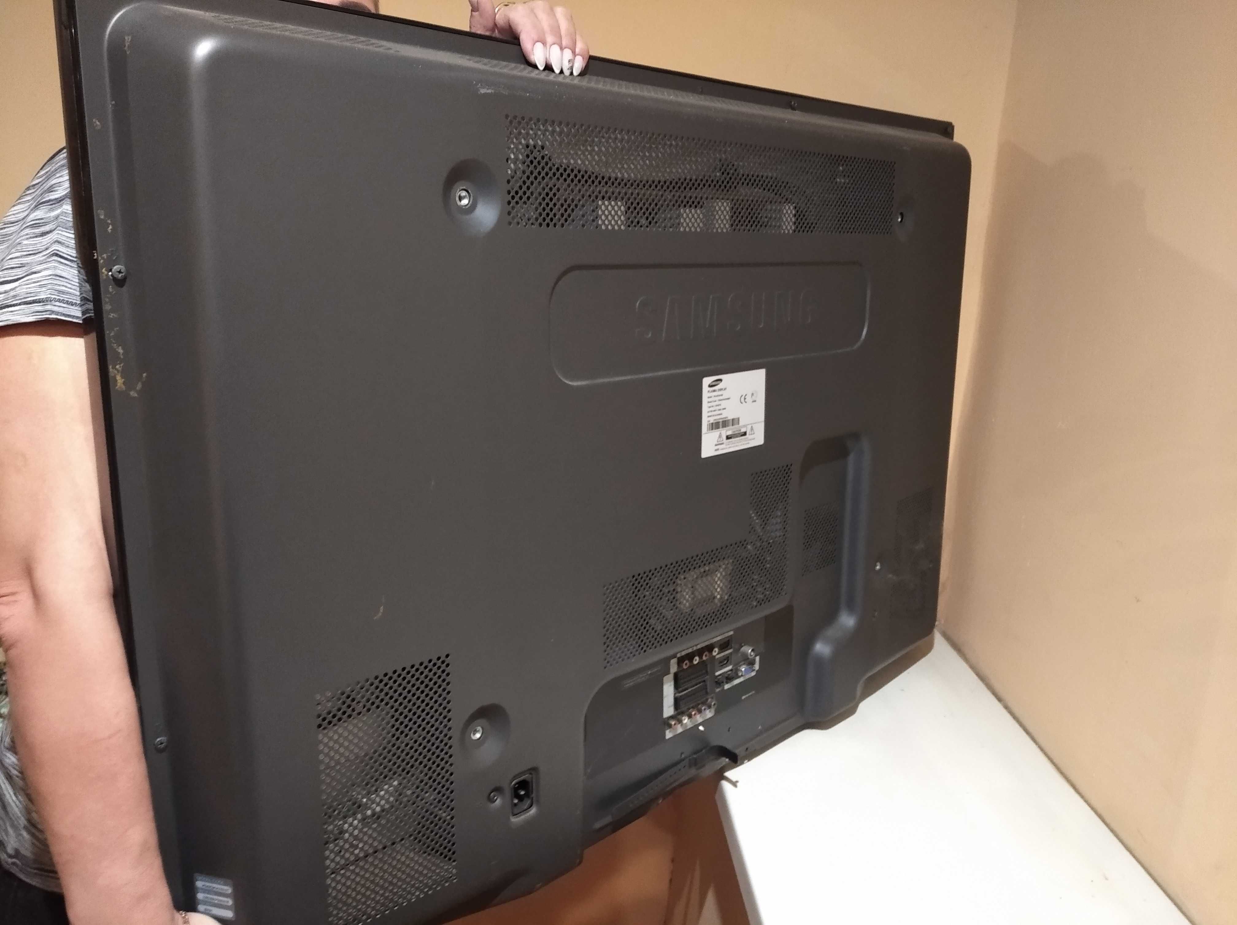 Телевизор Samsung  PS-42С91HR на запчасти или под ремонт