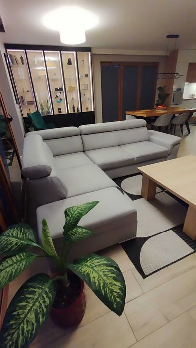 Sprzedam narożnik z funkcją spania + pufa ze schowkiem