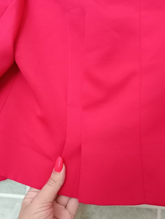 Вкорочений жакет на розмір L