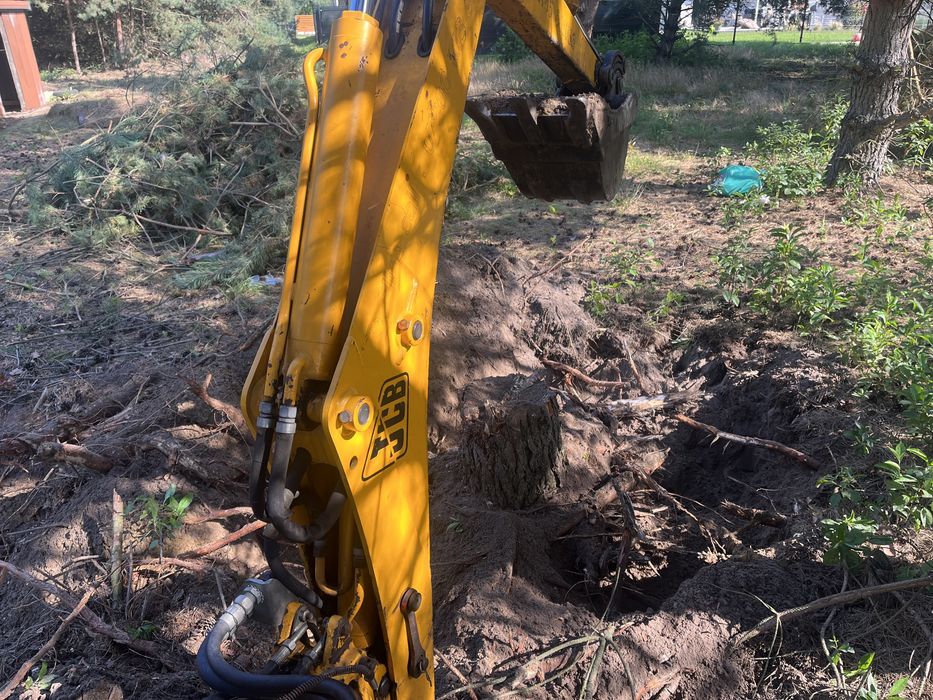 Wynajem minikoparki z operatorem