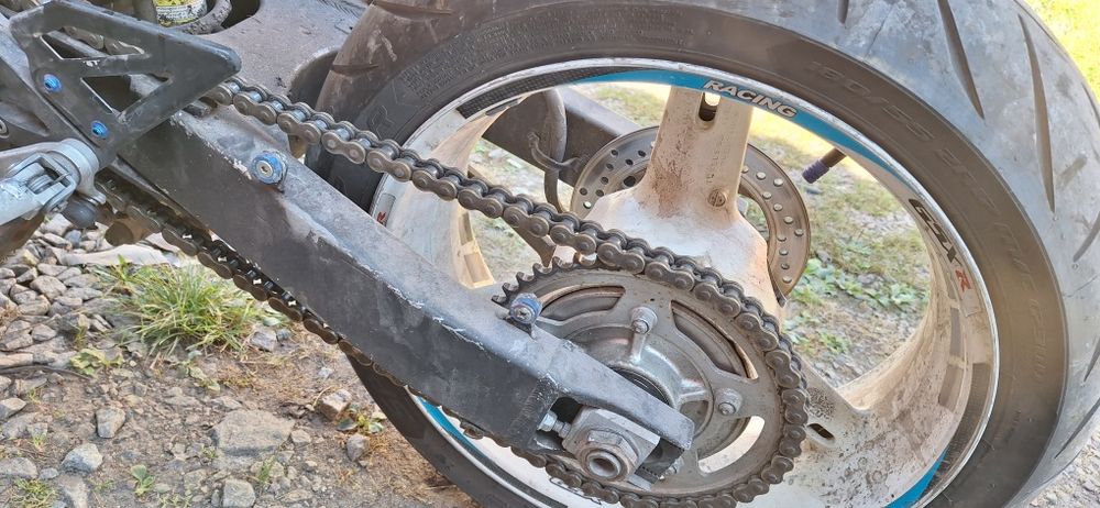 Бак Suzuki GSX r600 k1 k2 k3 розборка