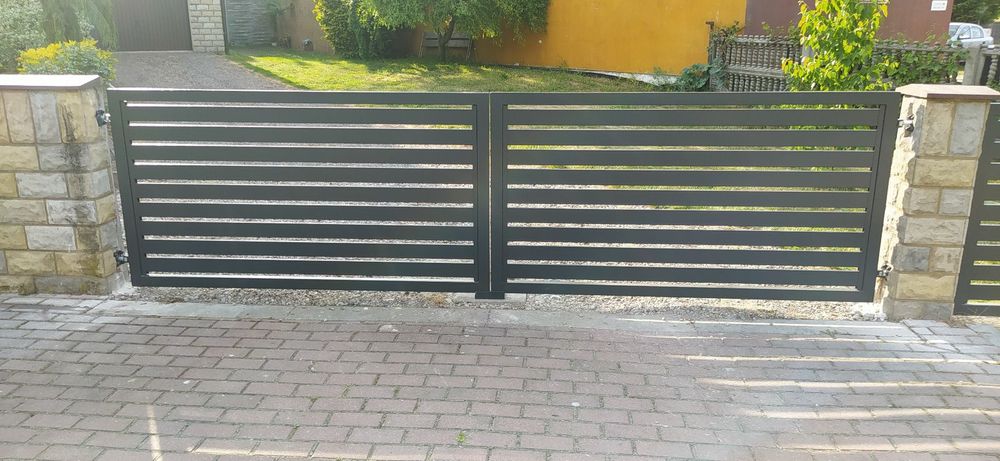 Brama wjazdowa, dwuskrzydłowa, OCYNKOWANA OGNIOWO,lakier proszkowy