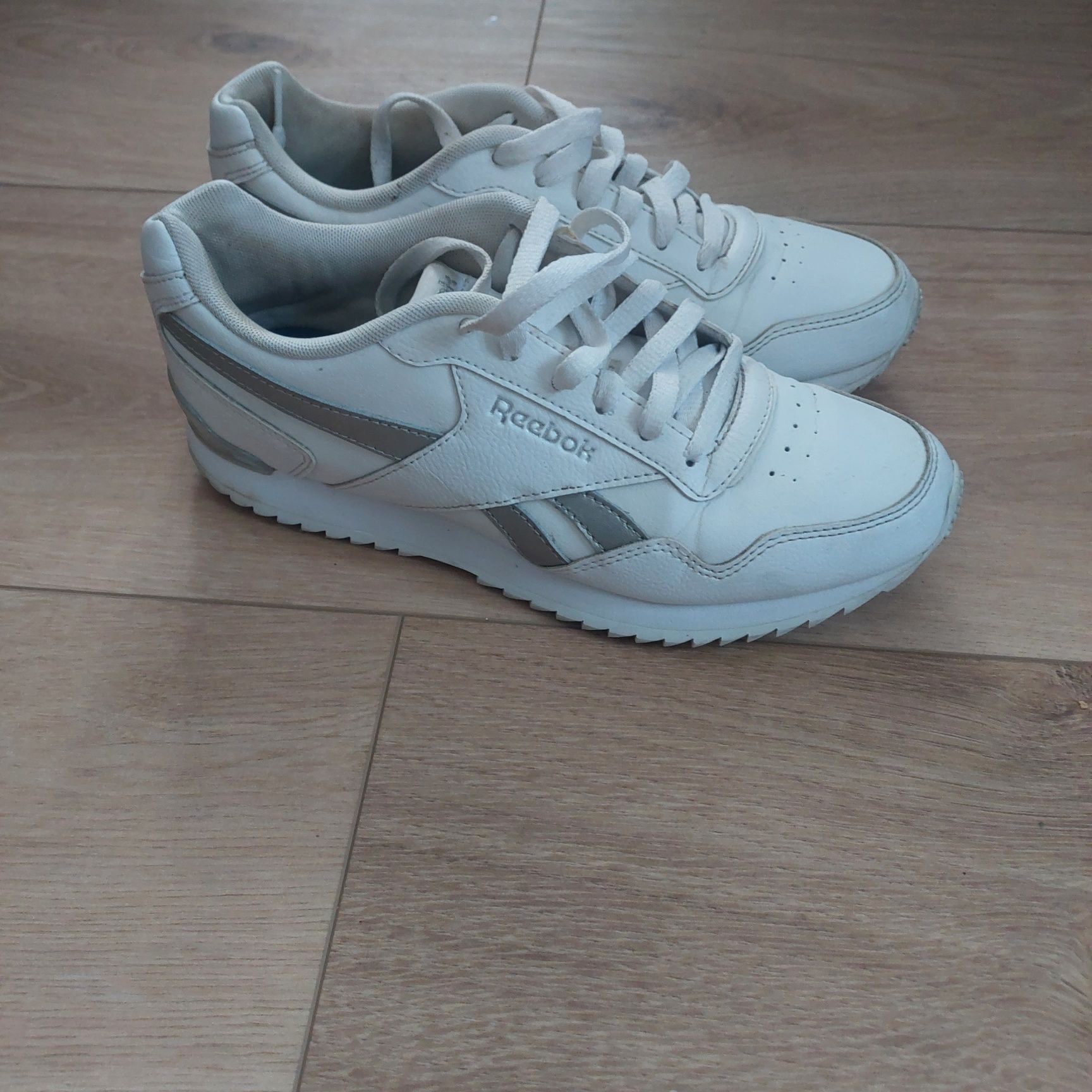 Adidasy białe Reebok r 39