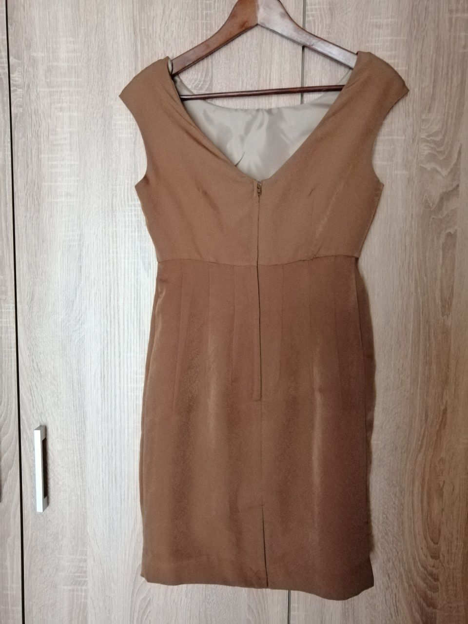 NOWA z metką H&M 129,99 zł Sukienka karmelowa, bez rękawów 36 wesele