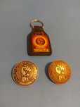 Porta Chaves e pins do Partido Socialista, anos 80
