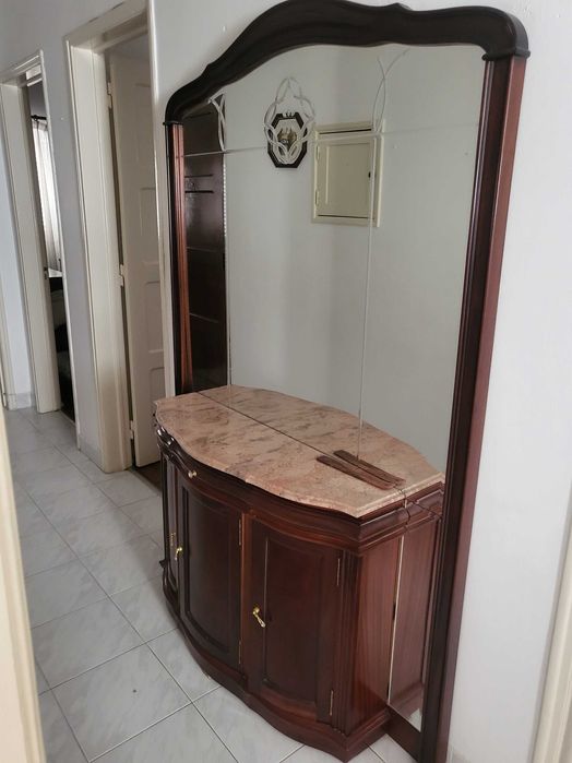 Vendo móveis antigos