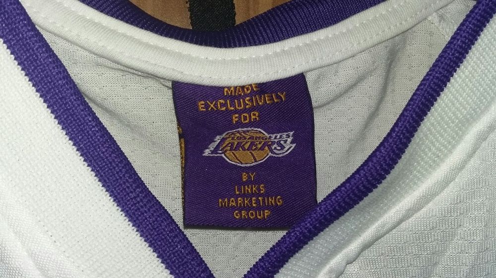 Oryginalna koszulka Lakers plus gratis bandana i gadżet