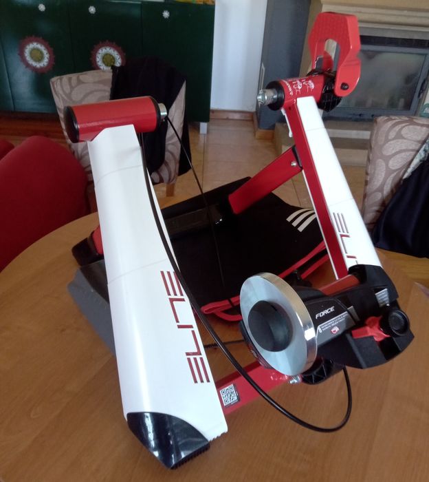 Trenażer rowerowy ELITE Novo Forc