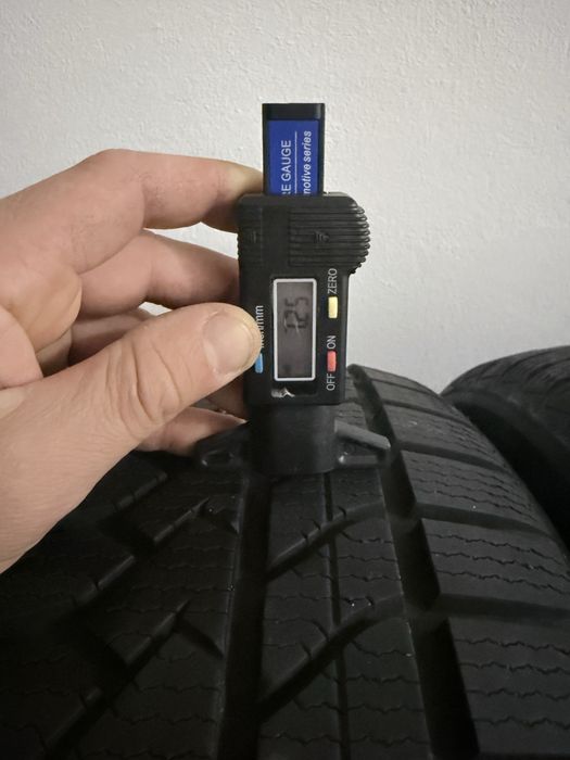 Зимові шини 235/50R19 Goodride Zuper Snow 7mm. 2023р. 4шт.