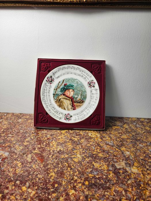 Royal Doulton Świąteczny talerz kolekcjonerski Chrismas 1986 Porcelana