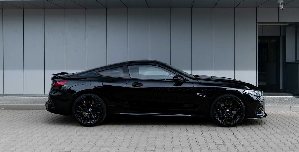 Wynajem BMW M8 wypożyczalnia aut BMW, Mercedes AMG, Audi RSQ8