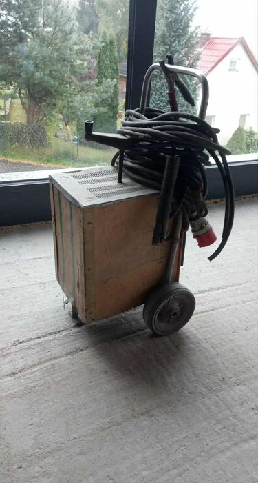 Spawarka elektryczna 380 V