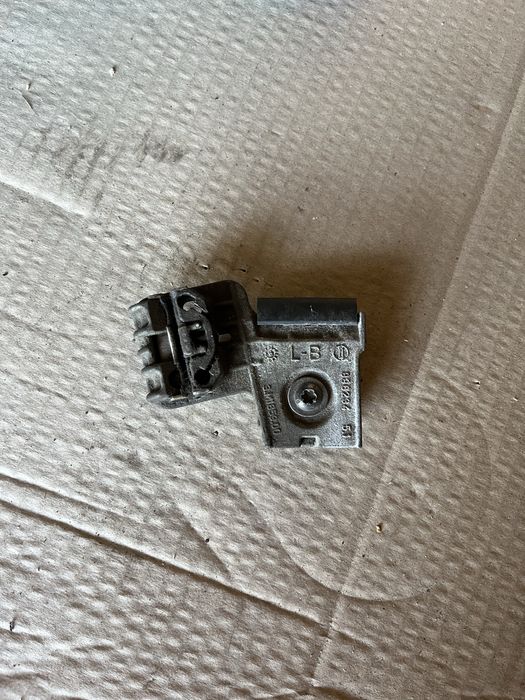 Направляюча водійського вікна Golf IV