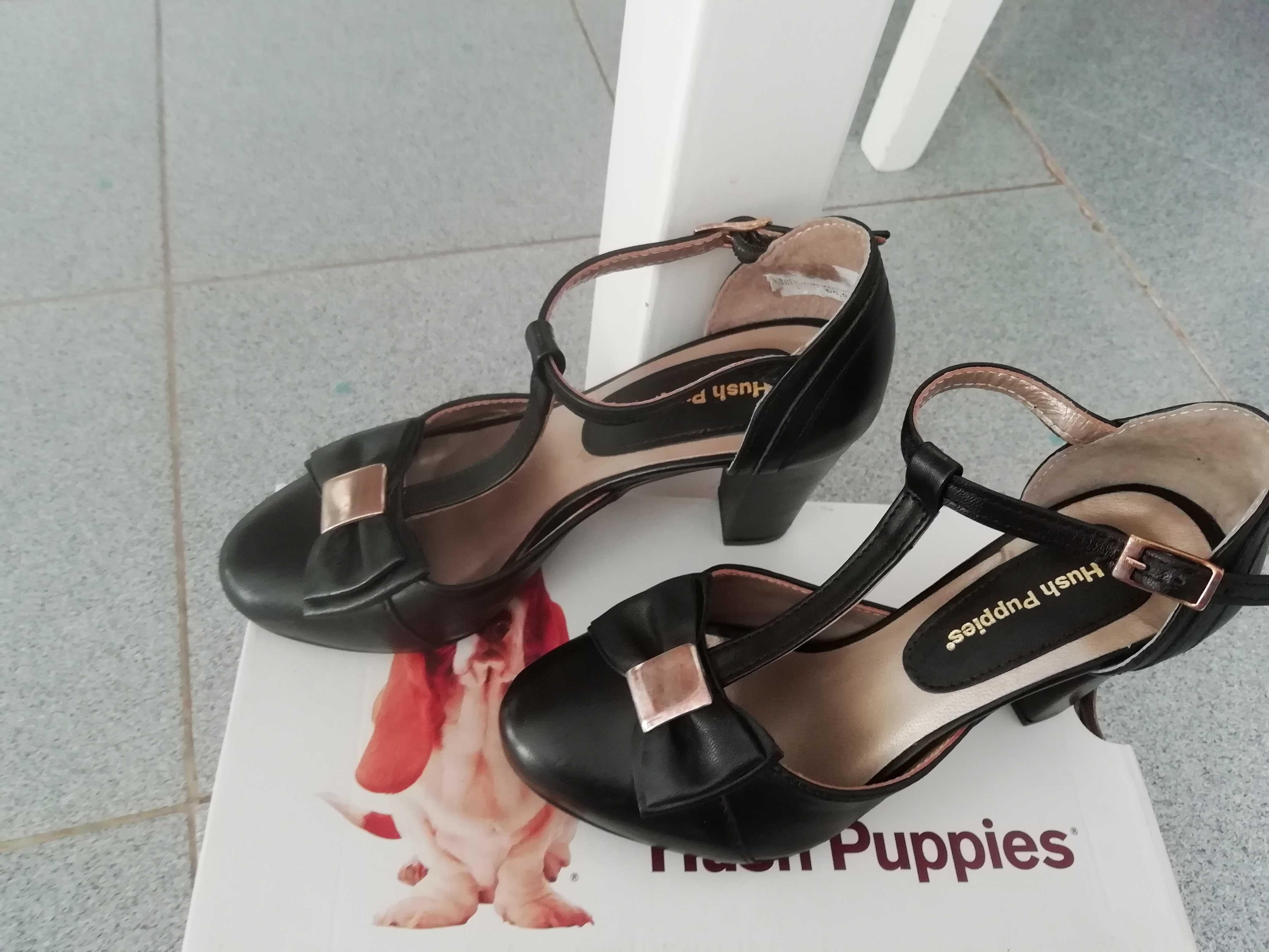 Sapatos Hush Puppies elegantes e confortáveis