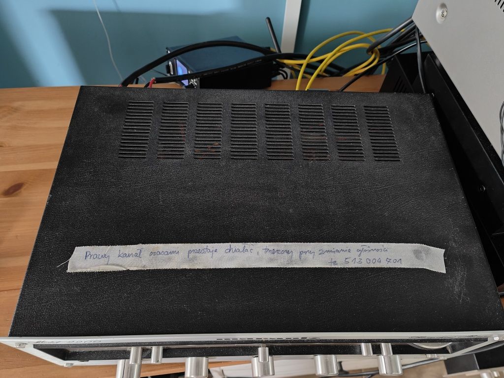 Amplituner Marantz 2200