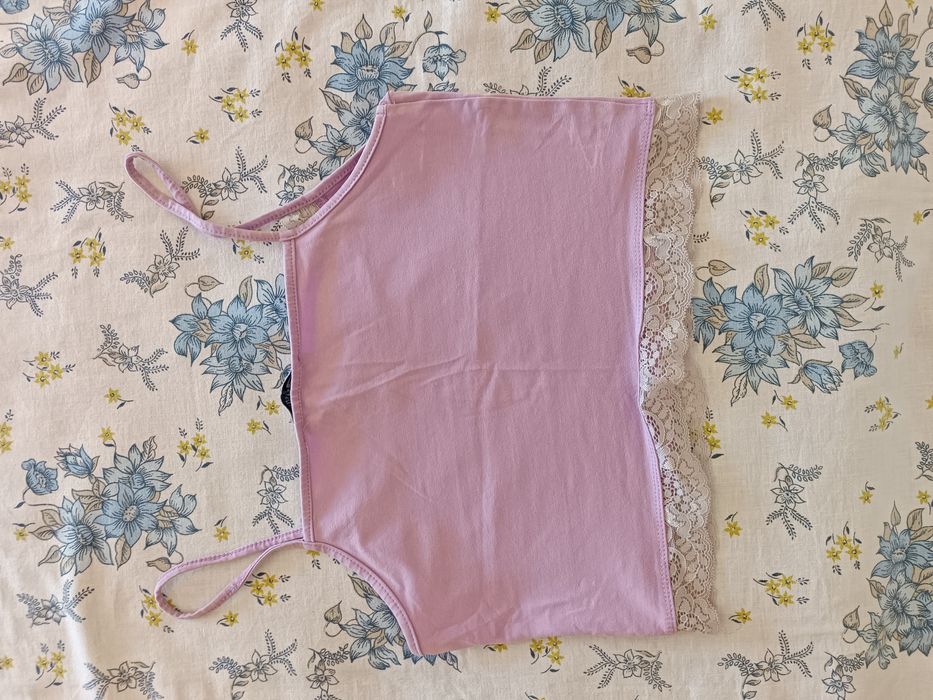 top violeta curto