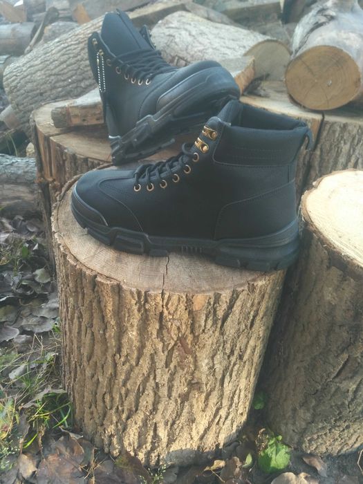 Чоловічі ботинки
