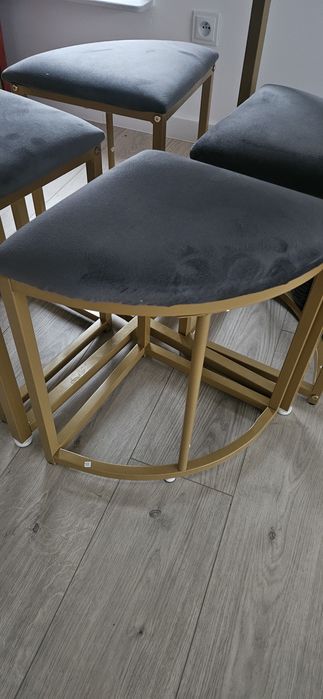 Zestaw stołowy z czterema krzesłami, zestaw jadalny z blatem