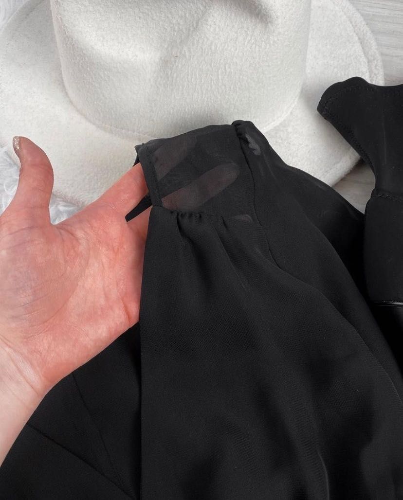 Класична чорна сукня з плісиповановаю спідницею від George