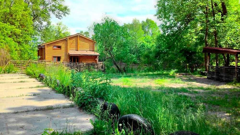 Аренда посуточно с выходом на воду Труханов остров .