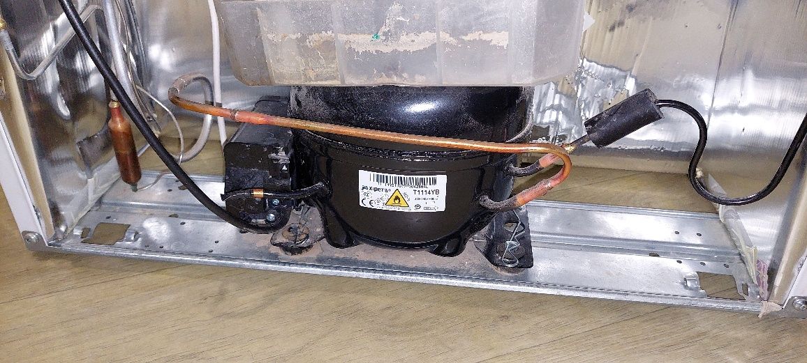 Części do lodówki INDESIT LR6 S1 W