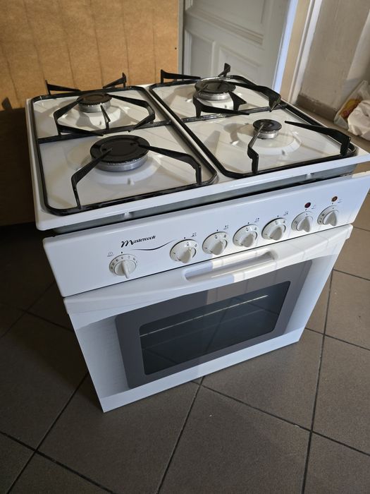 Kuchenka, płyta gazowa, piekarnik elektryczny Mastercook