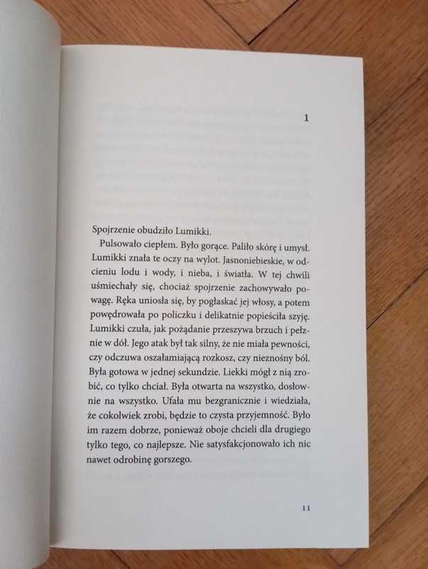 Czarne jak heban - Salla Simukka