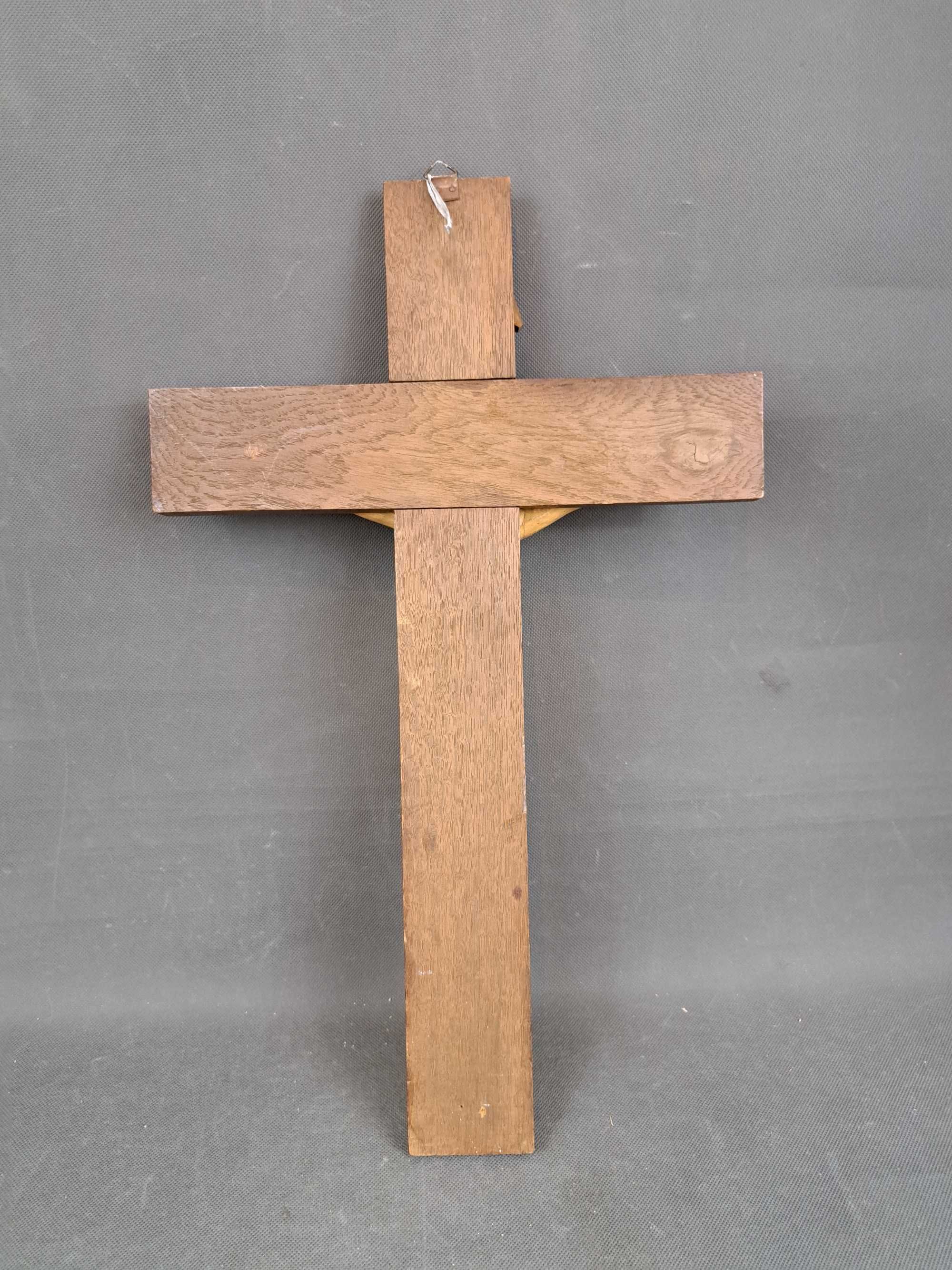 Jezus Chrystus na krzyżu, rzeźba drewniana, wys. 50 cm