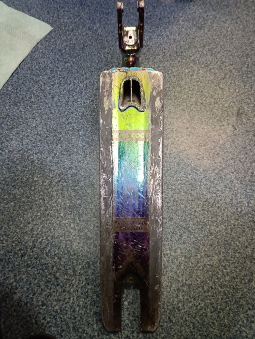 Продам деку лежить без діла вже не катаюся