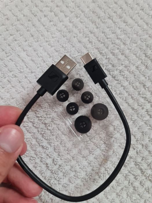 Słuchawki Sennheiser Momentum True Wireless 2, Stan Idealny jak Nowe !