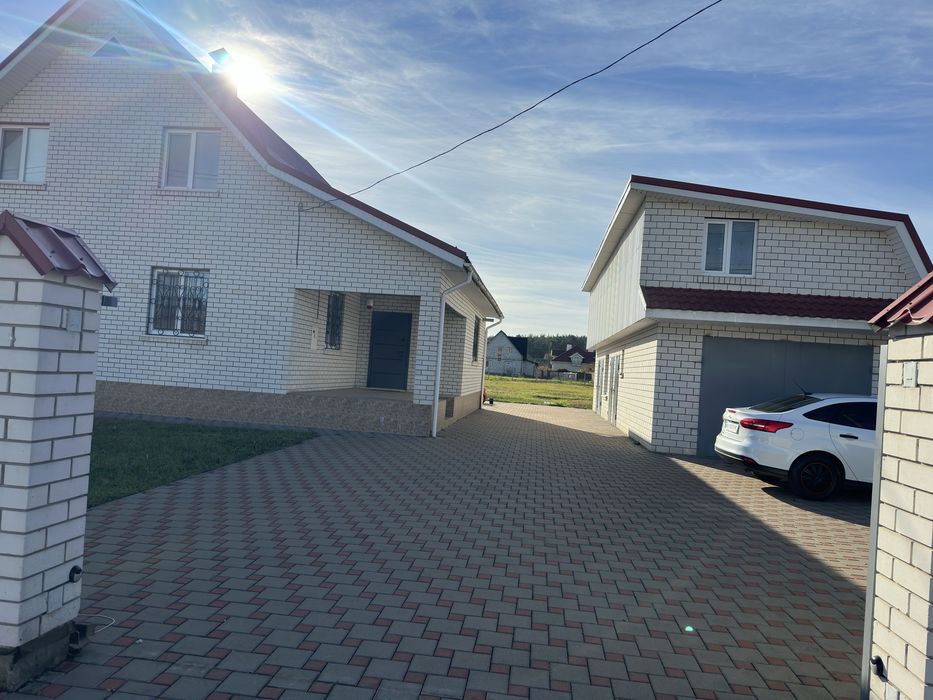 Будинок 200м2/20соток/ліс/школа/асвальтована дорога з ремонтом