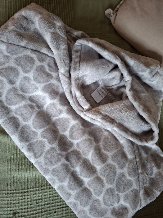 Szlafrok- poncho KappAhl 134-152cm
