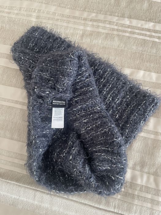 Gola lã cinza azulado c/ fios prateados