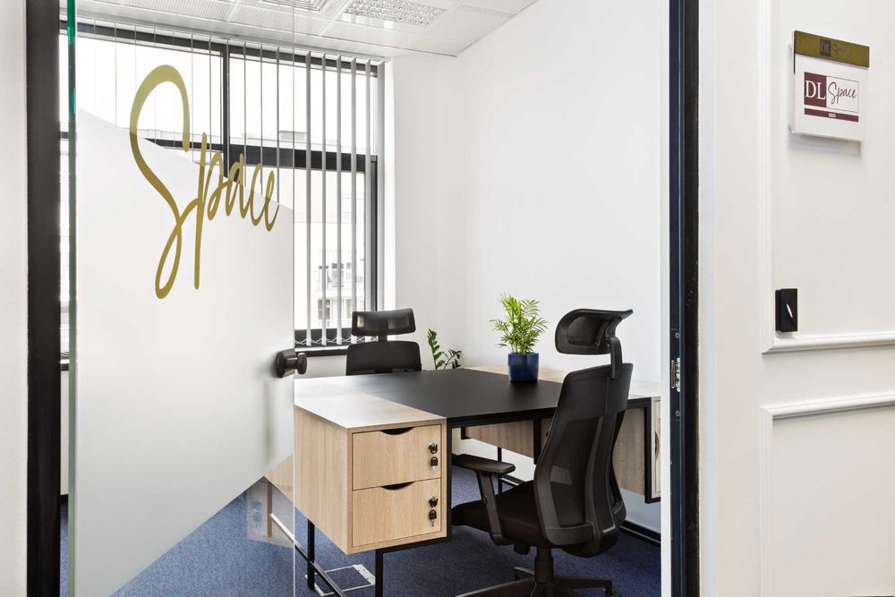 Biuro-Premium-Warszawa-Iris-Mokotów-gotowe od zaraz-umeblowane-26m2