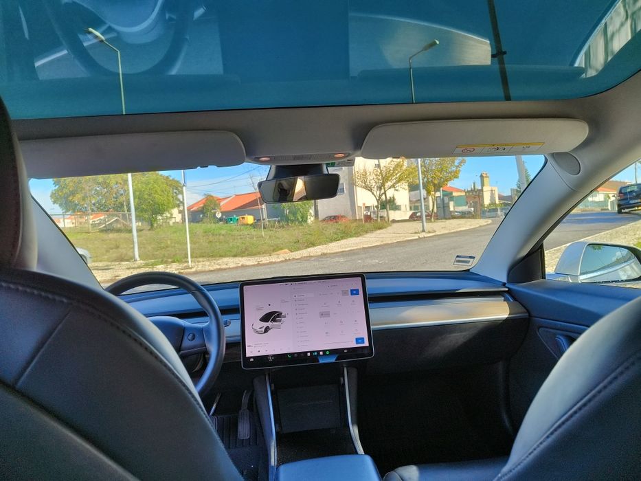 Tesla Model 3 Long-Range Dual Motor AWD