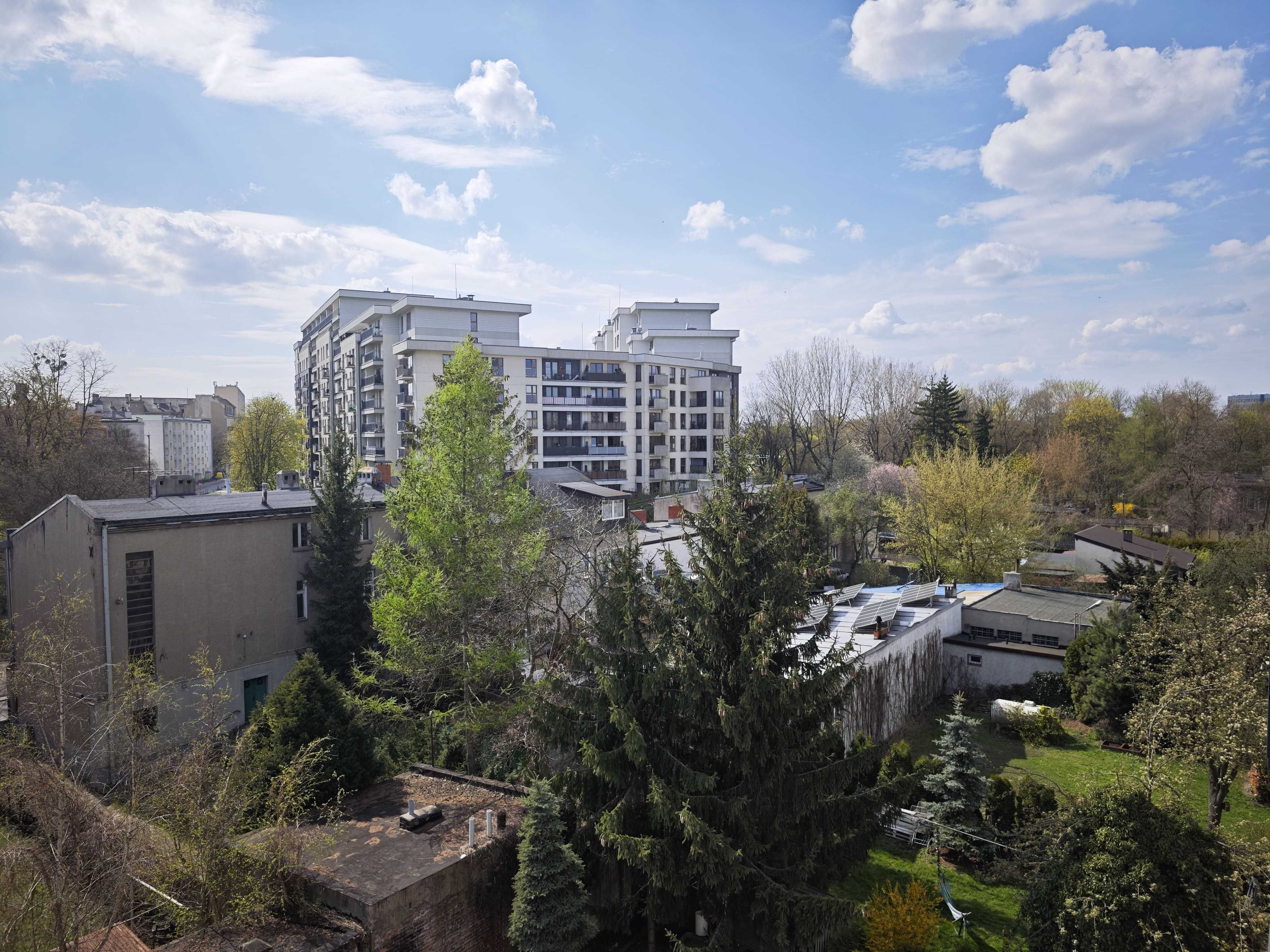 Простора двокімнатна квартира і місті Лодзь (Польща), нове будівництво