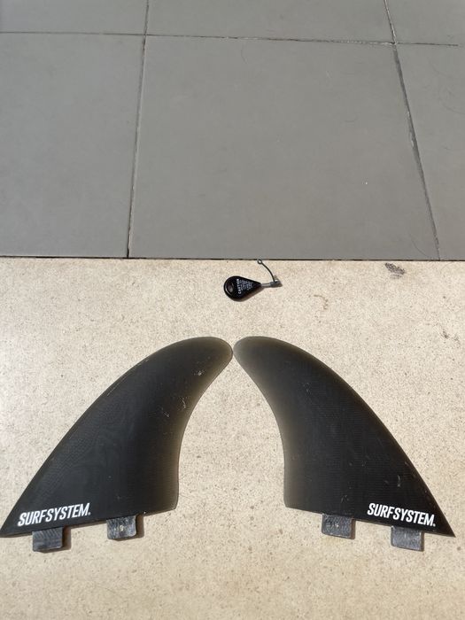 Quilhas novas de fibra