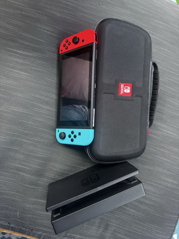 Nintendo switch (jak nowe)