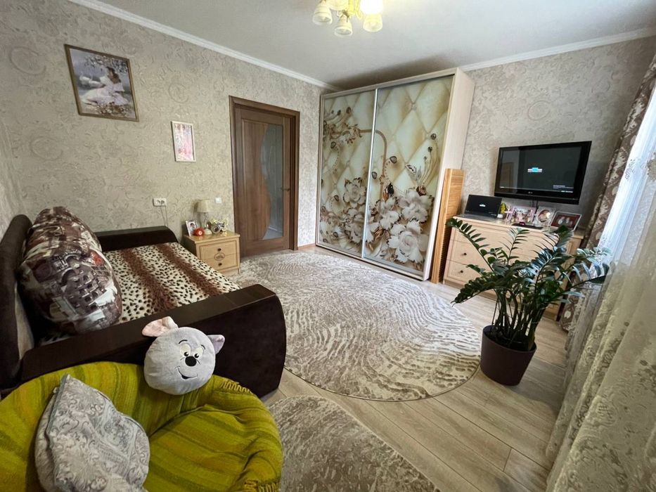 Продається будинок смт. Новомиколаївка