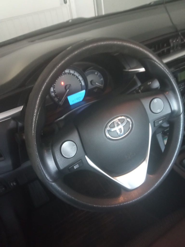 Toyota Corolla .