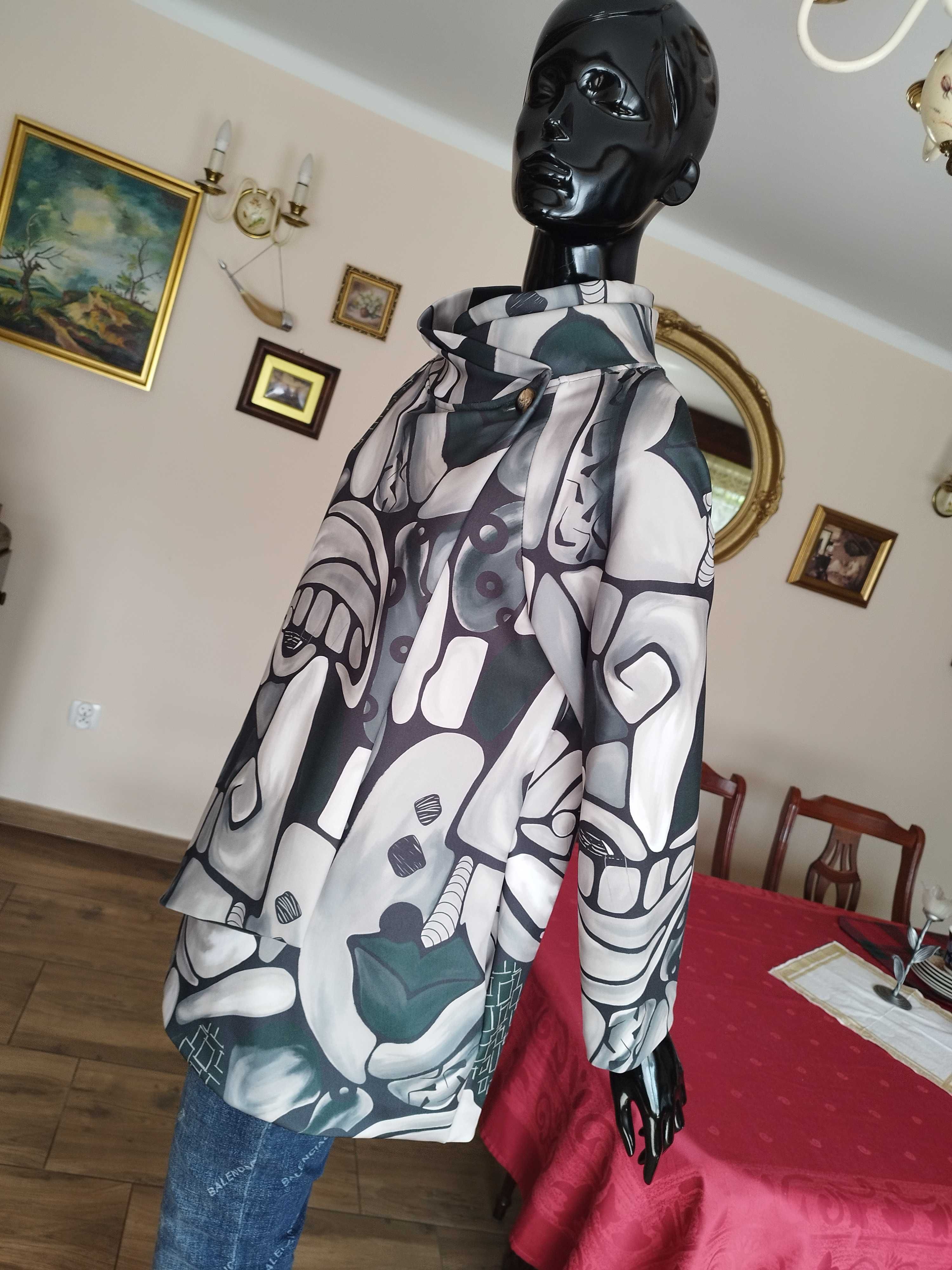 Fanny Studios_Italy_wdzianko/żakiet/narzutka-picasso_esy floresy_38/42