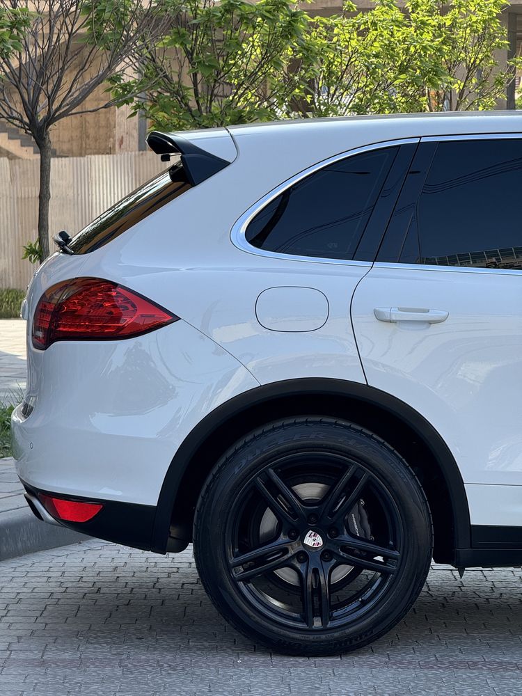Продам Porsche Cayenne